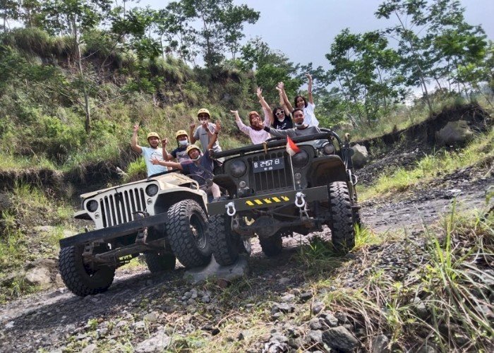 Menguak Kemegahan Merapi: Petualangan Seru Bersama Jeep Merapi Tour